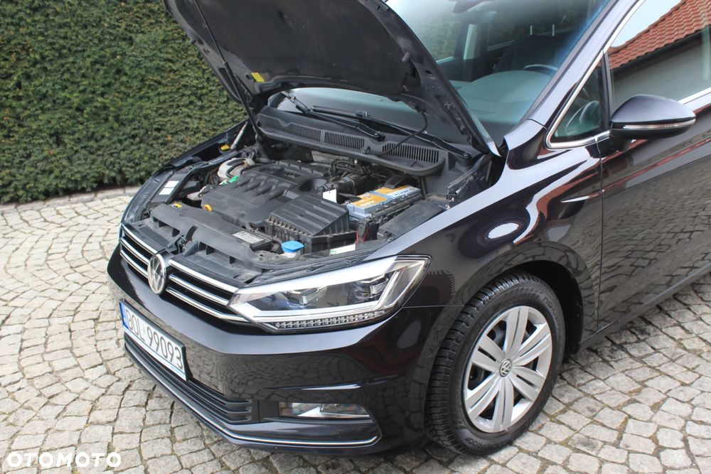 Volkswagen Touran - 15