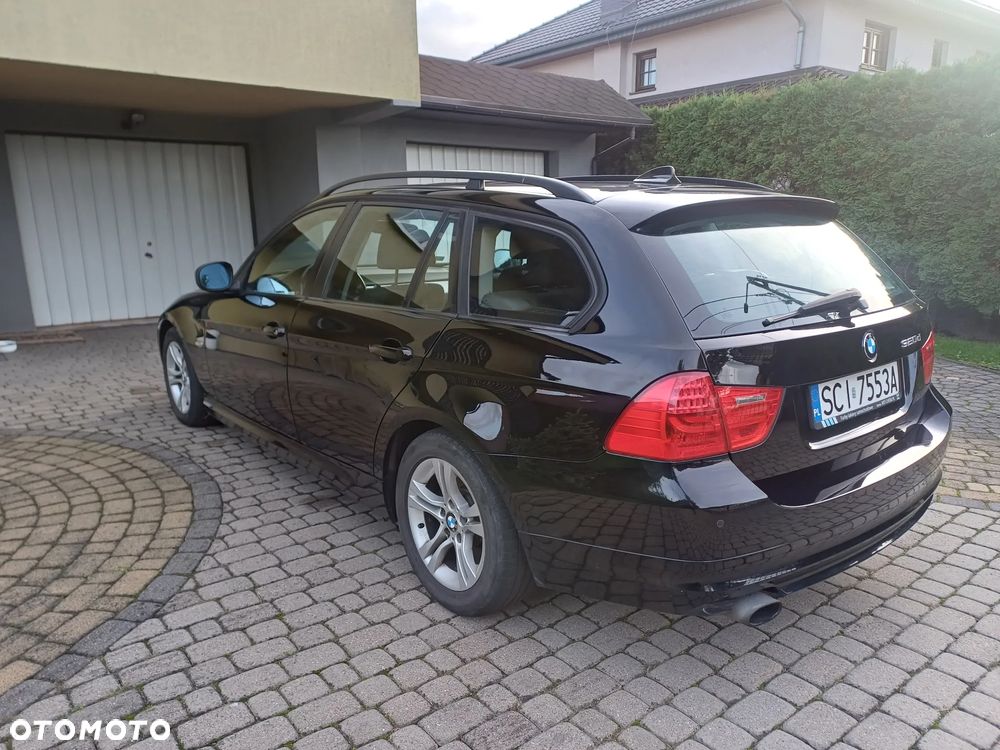 BMW Seria 3 320d DPF Touring - 7