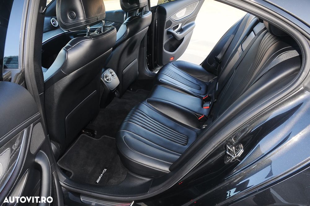 Mercedes-Benz CLS 400 d 4MATIC 9G-TRONIC AMG Line - 31