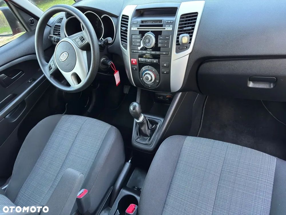 Kia Venga 1.4 CVVT Vision - 9