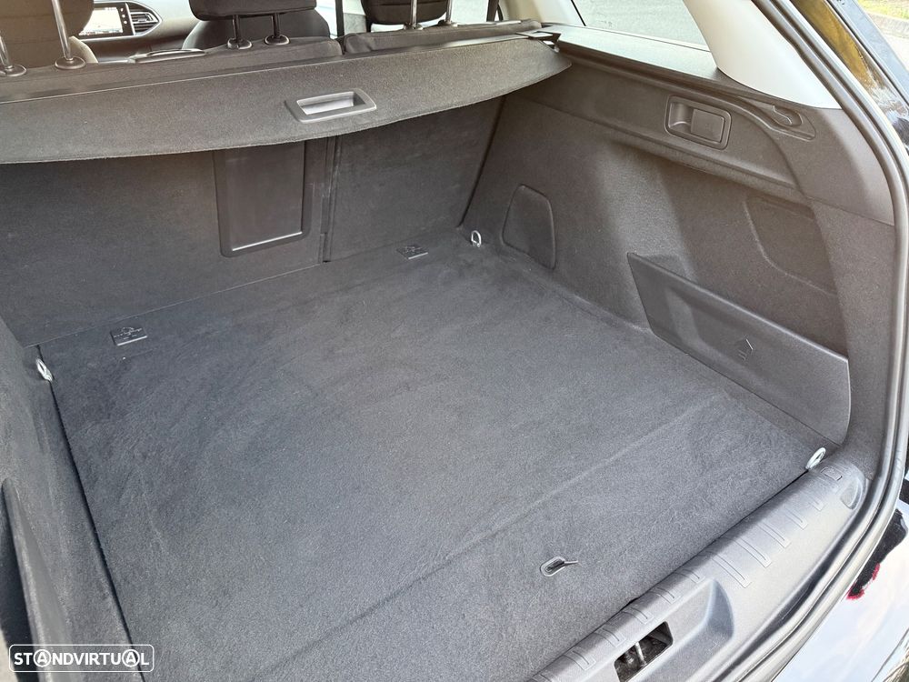 Peugeot 308 SW 1.5 BlueHDi Style - 38