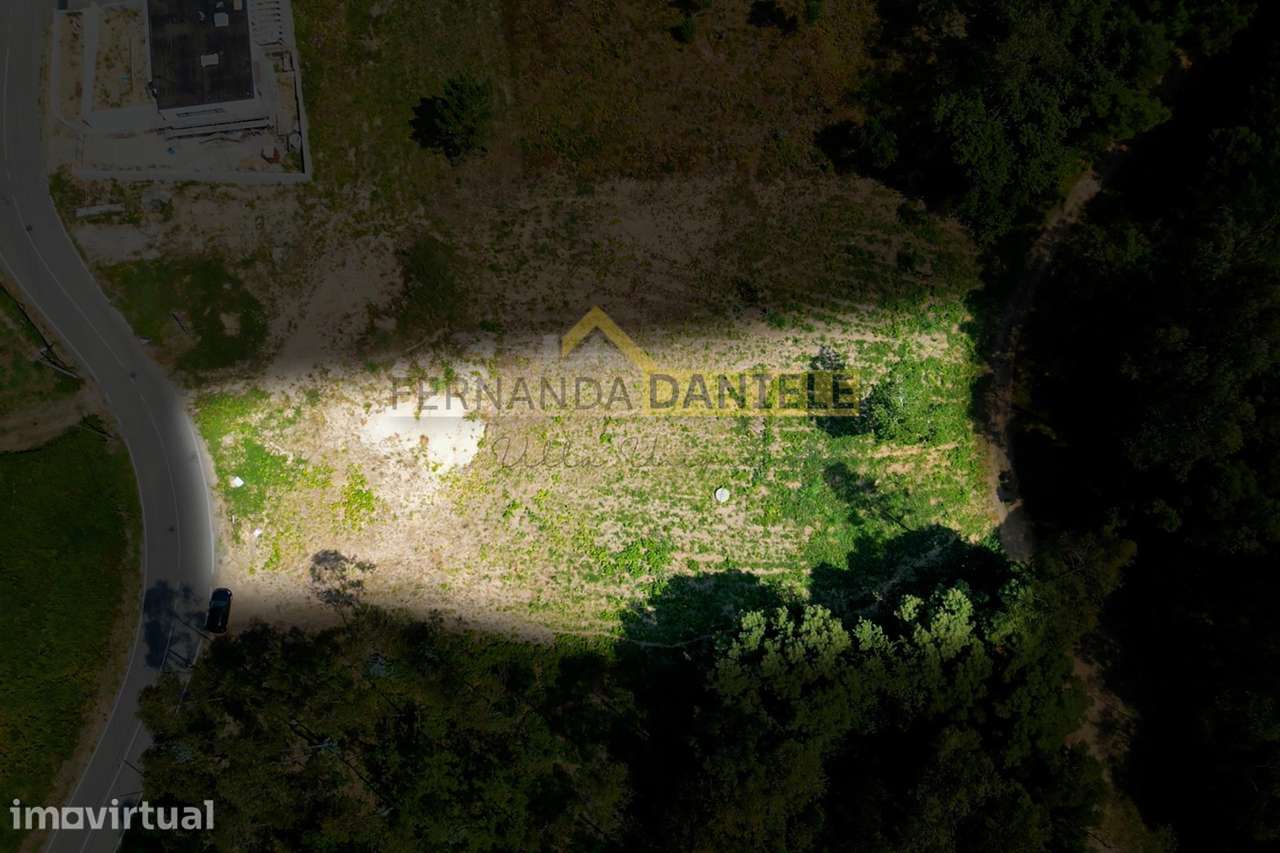 Terreno de 1200 m2 para construção em Santa Maria da Feira - Grande imagem: 2/14