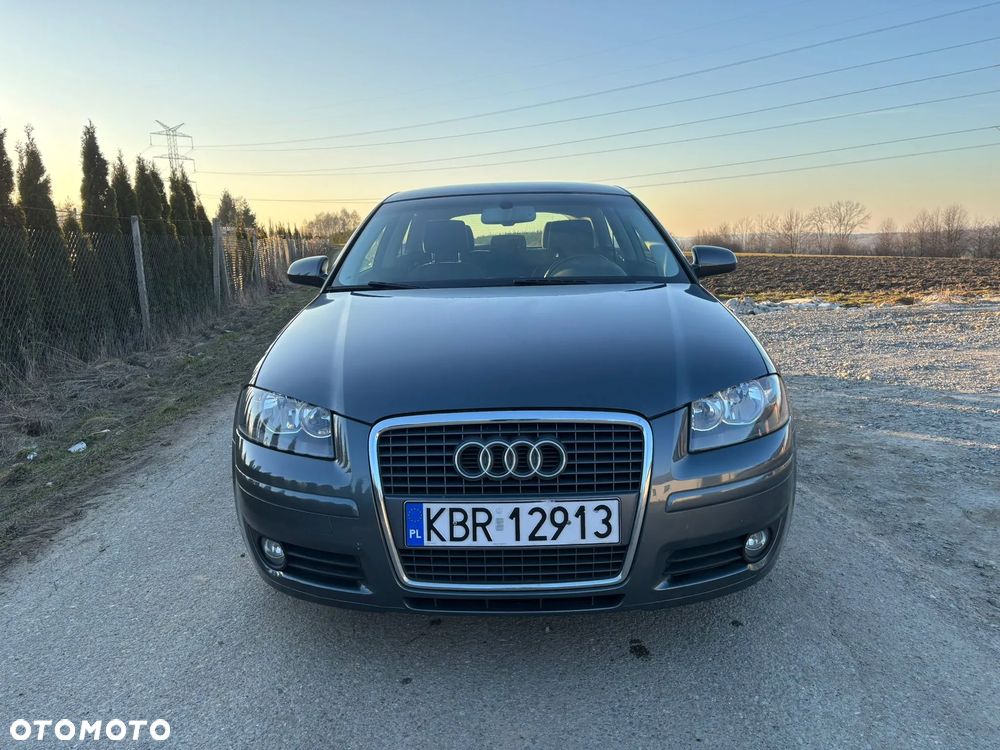 Audi A3 3-drzwiowe 1.4 TFSI Ambiente - 3