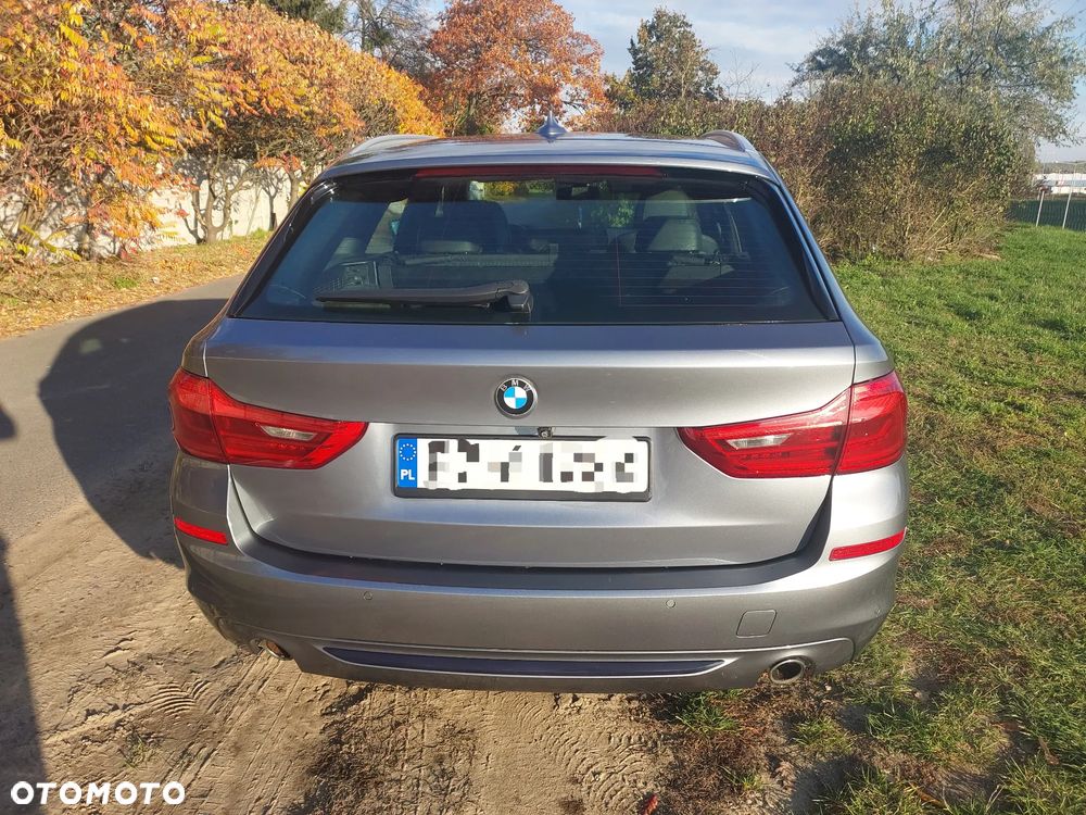 BMW Seria 5 520i Luxury Line - 13