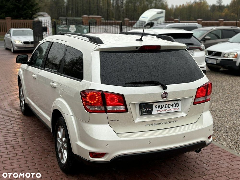 Fiat Freemont 2.0 Multijet 16V DPF Automatik Allrad Black Code - 10