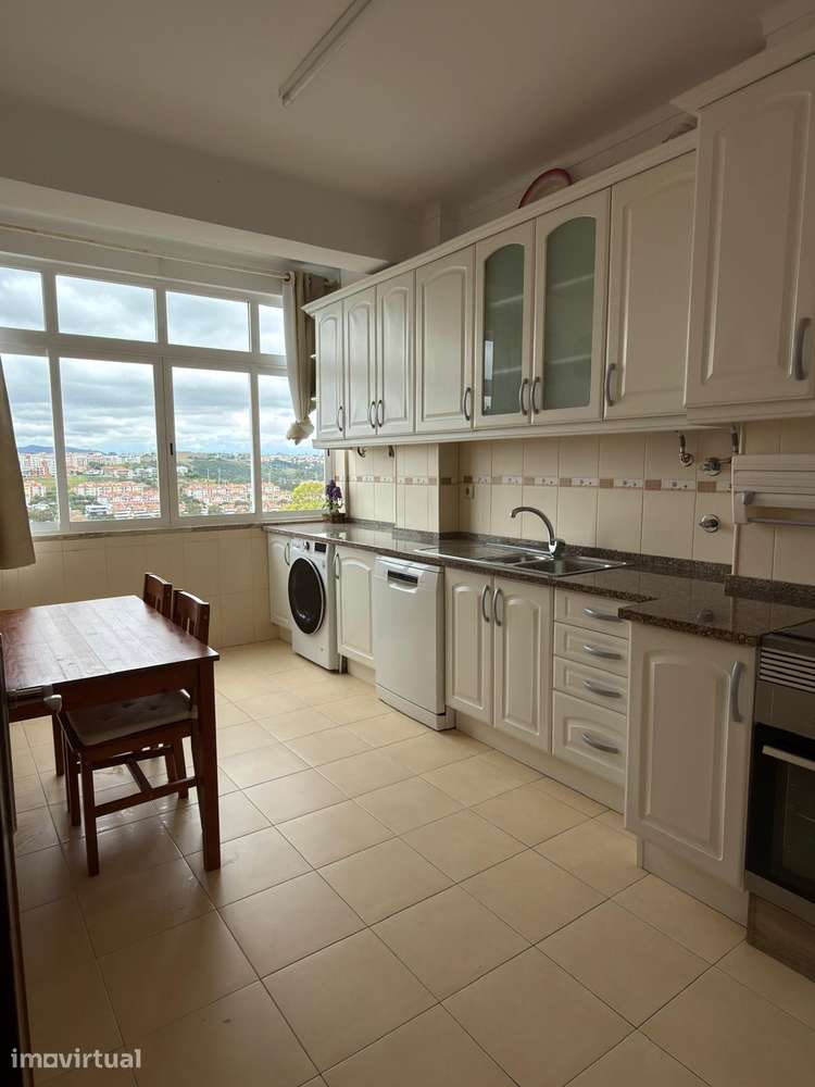Apartamento T2 em Linda a Velha - Grande imagem: 2/23