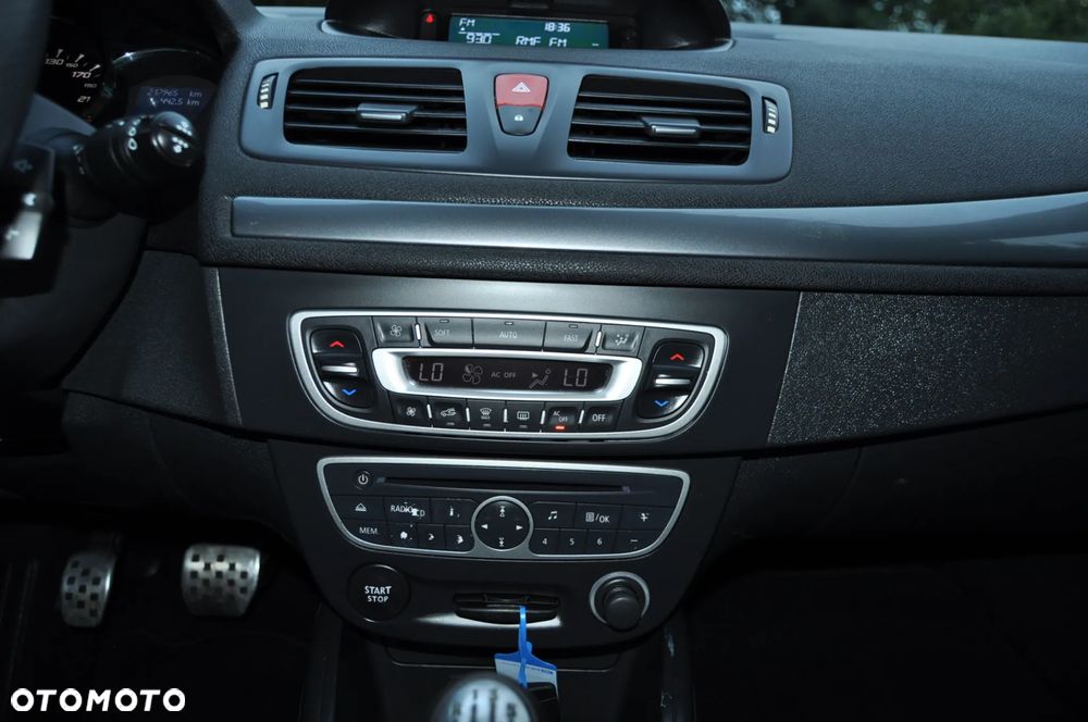 Renault Megane Grandtour TCe 180 GT - 15