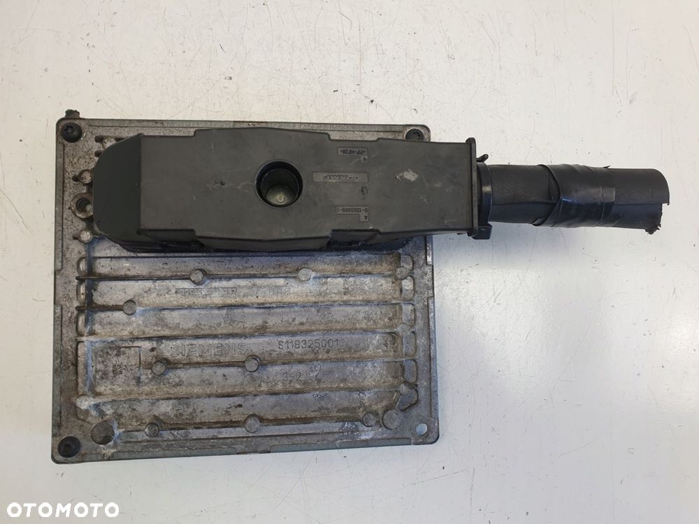 Ford C-Max 1.6 16V STEROWNIK SILNIKA komputer - 3