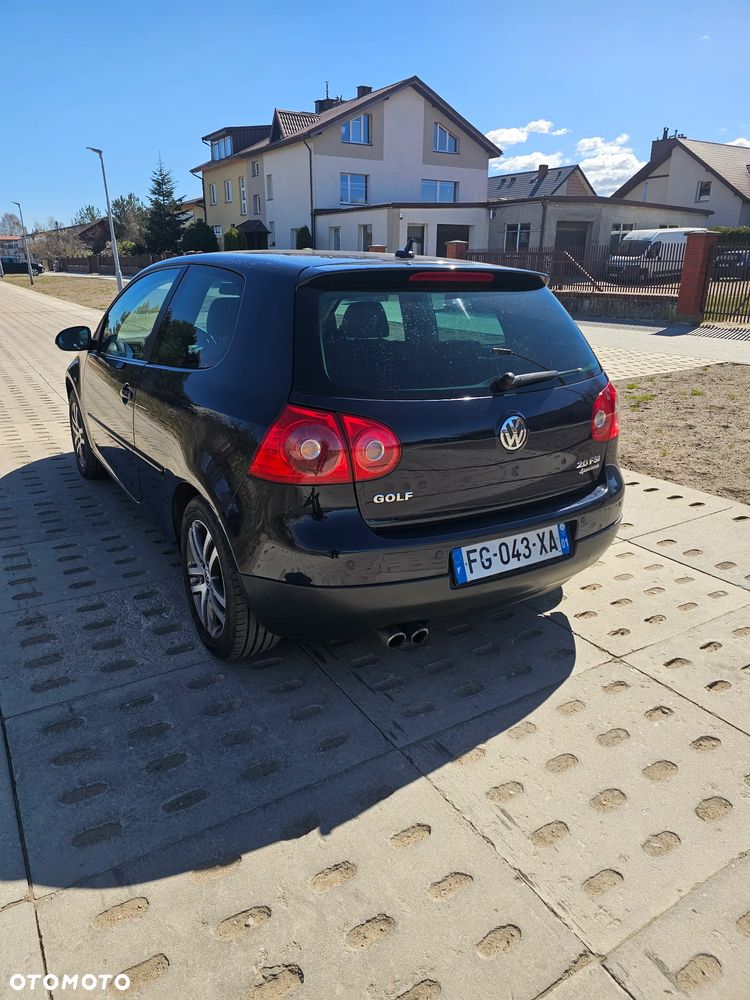 Volkswagen Golf - 4