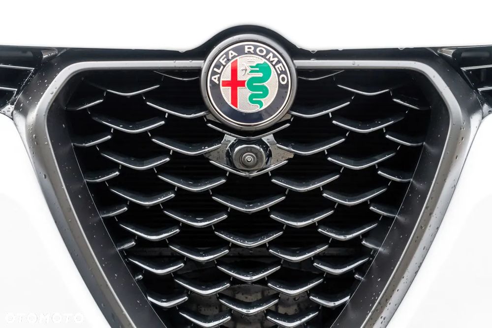 Alfa Romeo Tonale 1.5 T4 GSE mHEV Veloce DCT - 5