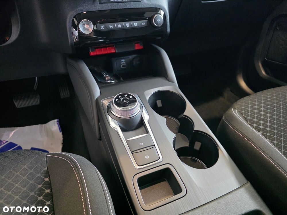 Ford Kuga - 13