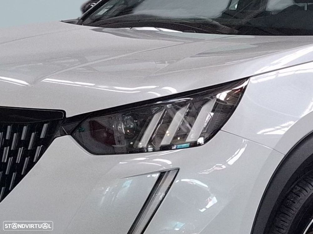 Peugeot 2008 1.2 PureTech GT - 16