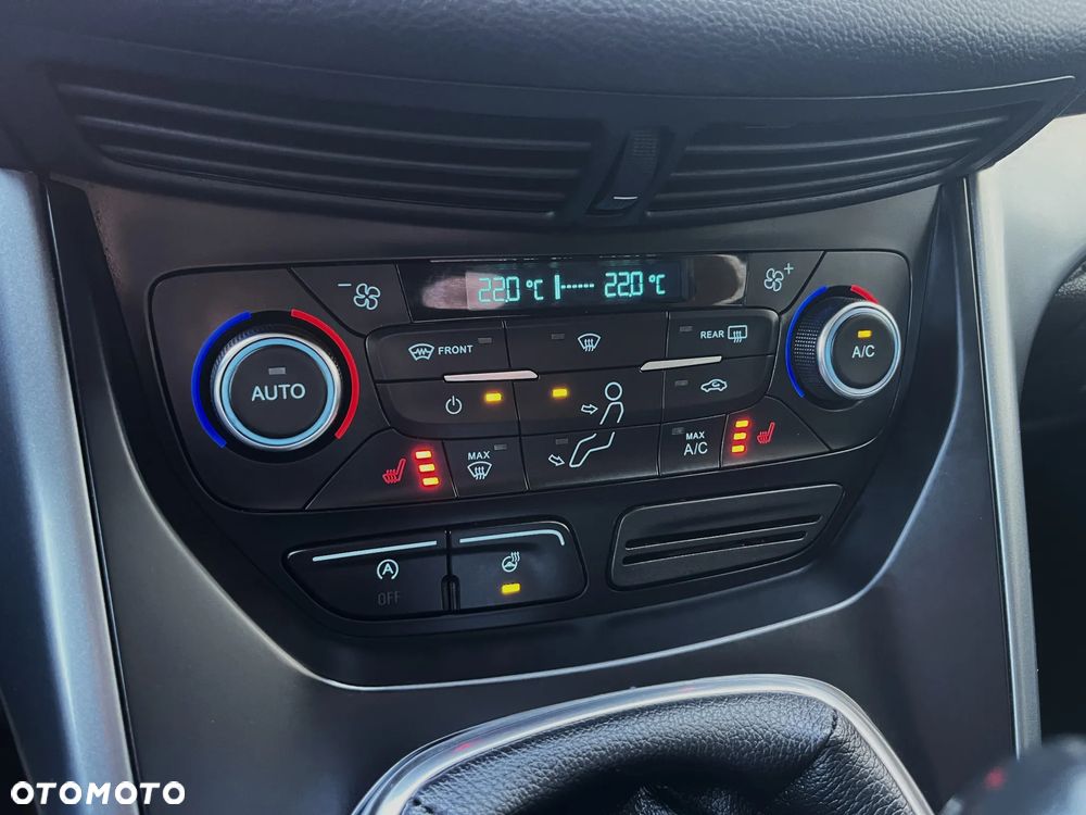 Ford Kuga 1.5 EcoBoost 2x4 Titanium - 26