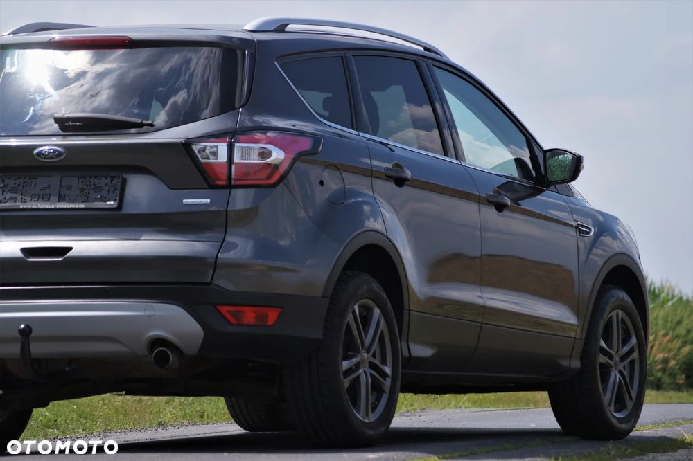 Ford Kuga - 12