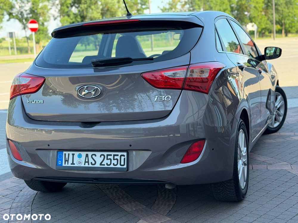 Hyundai i30 1.6 Automatik Trend - 23
