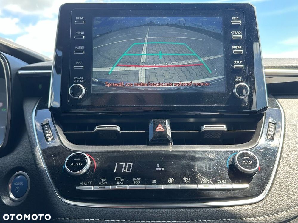 Toyota Corolla 1.8 Hybrid Comfort - 21
