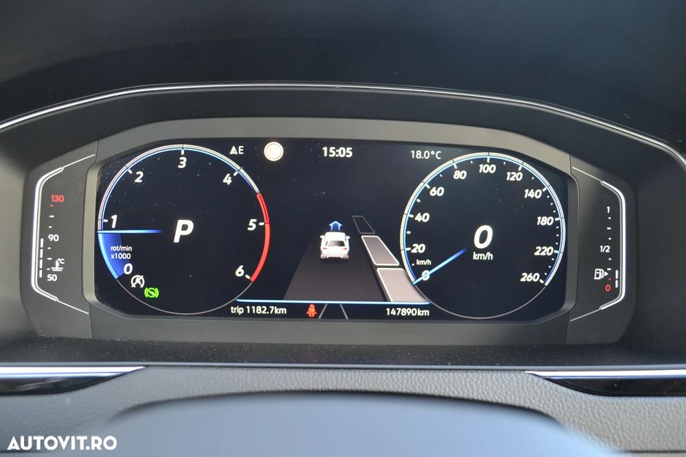 Volkswagen Passat 2.0 TDI SCR DSG 4Motion Elegance - 18