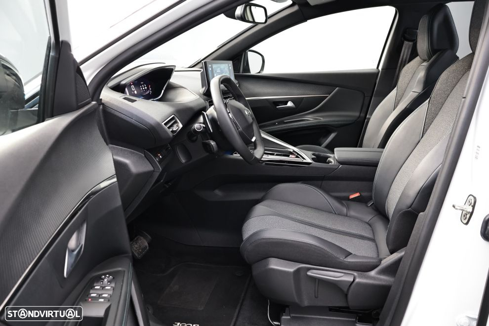 Peugeot 3008 1.2 Hybrid Allure Pack e-DCS6 - 25