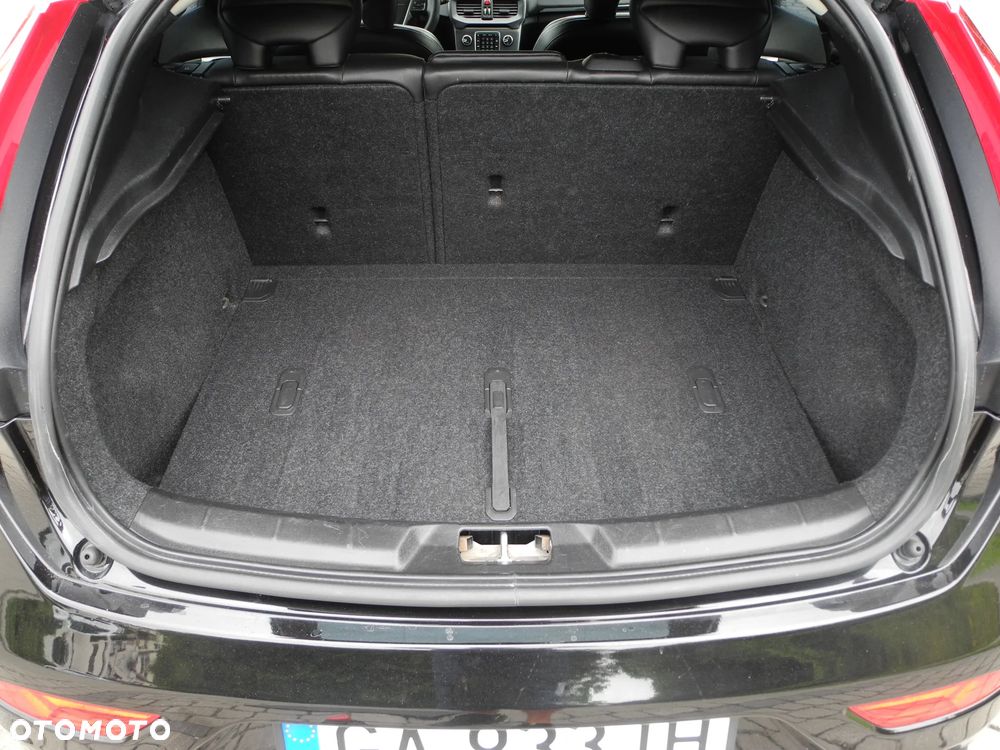 Volvo V40 D4 Geartronic Momentum - 20