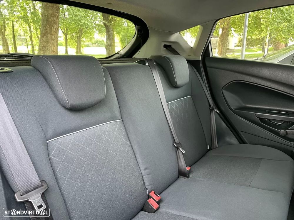 Ford Fiesta 1.6 TDCI Trend ECOnetic - 17