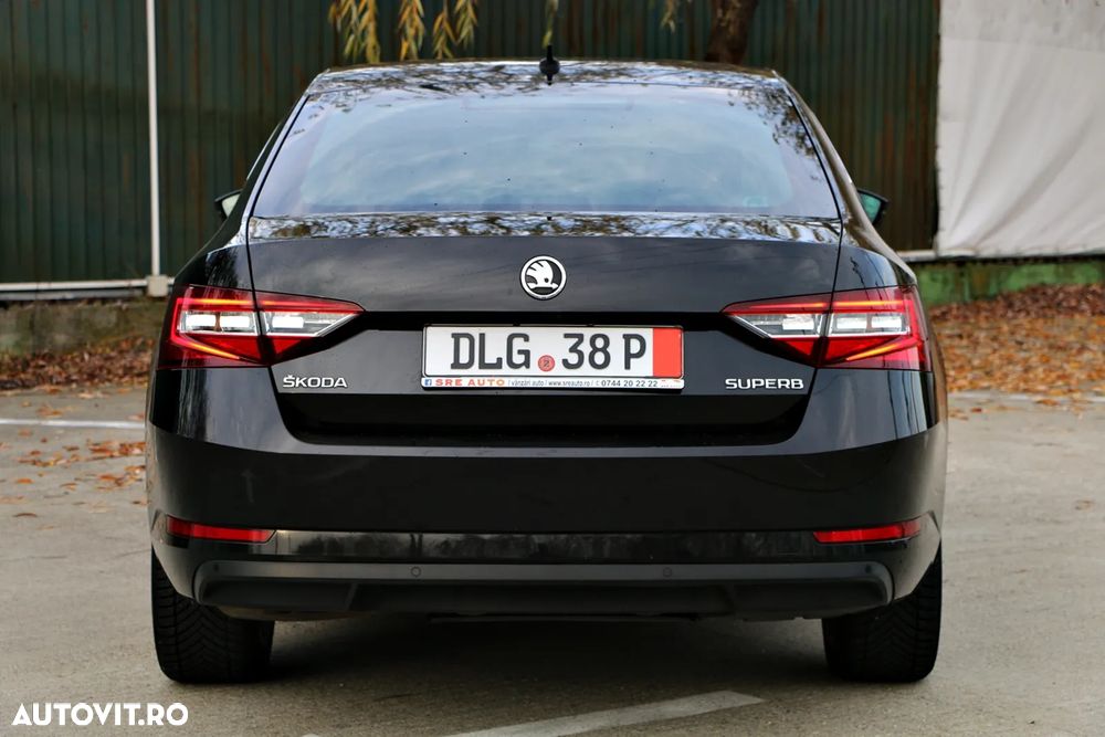 Skoda Superb 2.0 TDI DSG Style - 17