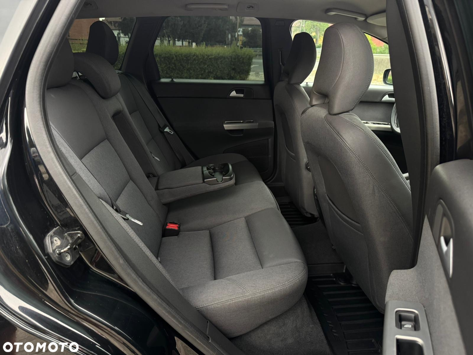 Volvo V50 1.6D - 8