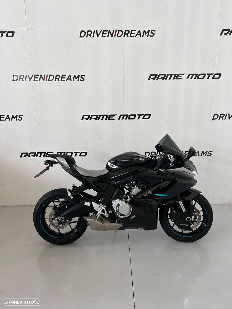 CF Moto 675SR-R - 4