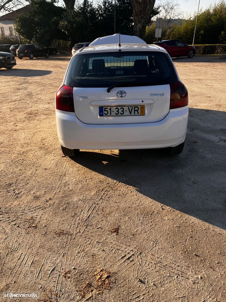Toyota Corolla - 4
