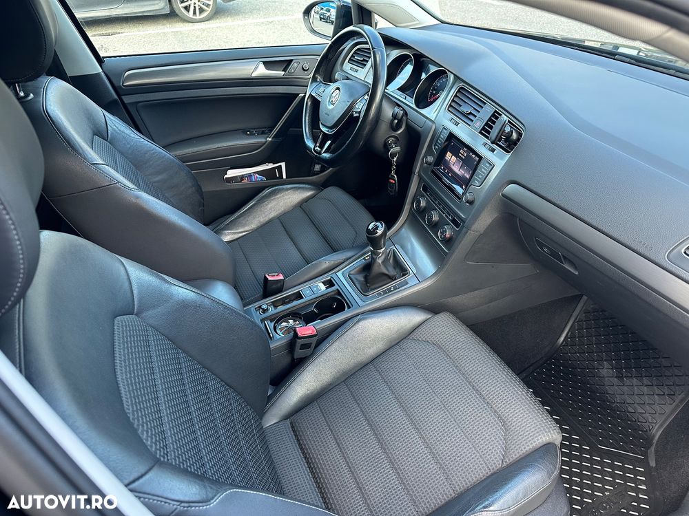 Volkswagen Golf 1.4 TSI Highline - 12