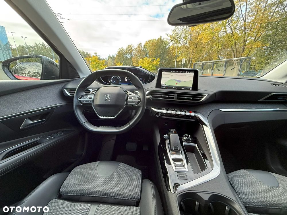 Peugeot 3008 1.5 BlueHDi Allure S&S EAT8 - 21