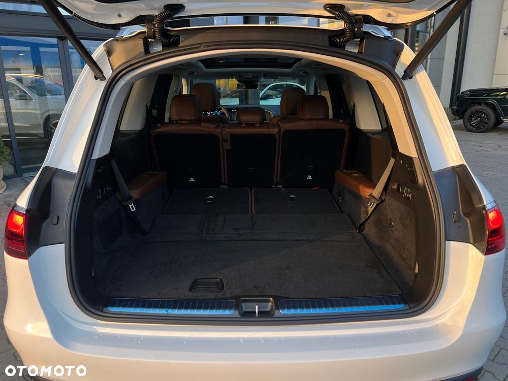 Mercedes-Benz GLS - 29