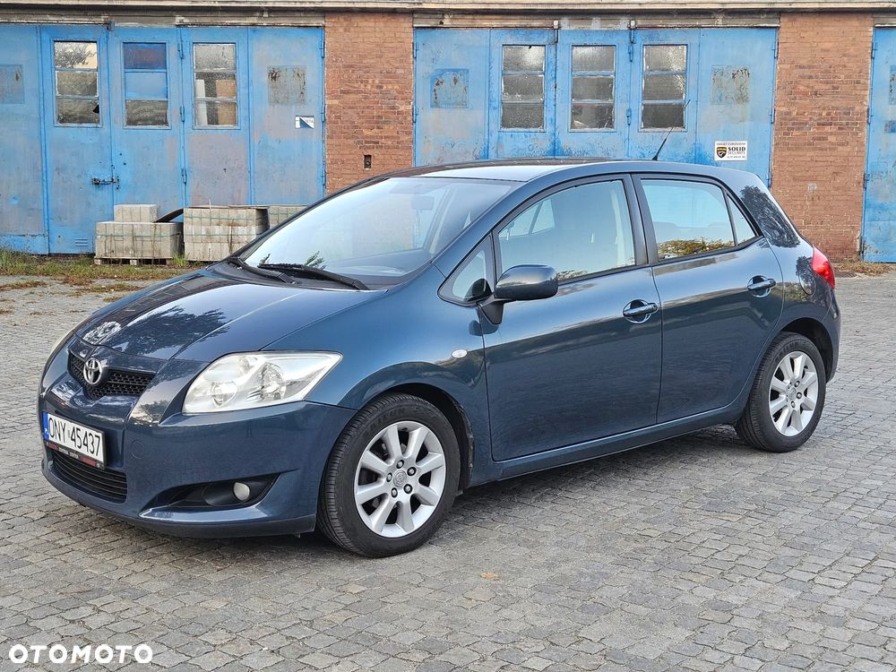 Toyota Auris 1.4 D-4D Life+ - 4