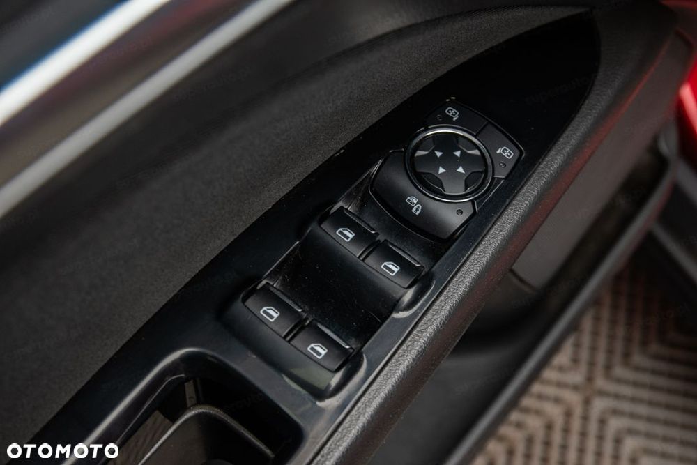 Ford Mondeo - 10