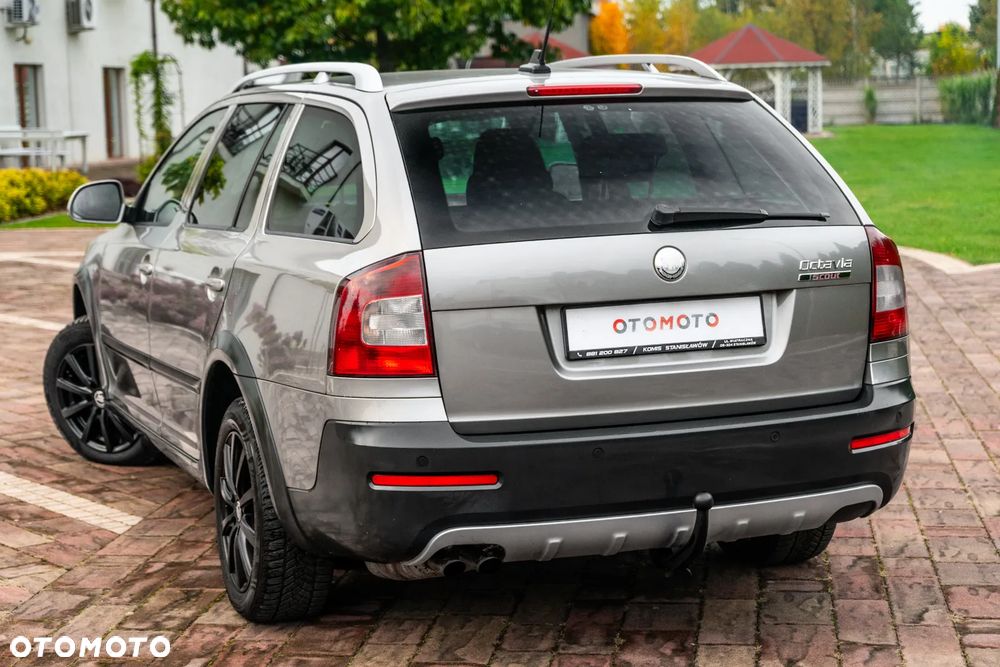 Skoda Octavia 2.0 TDI DPF 4x4 Scout - 4