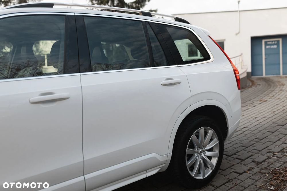 Volvo XC 90 D5 AWD Momentum - 5