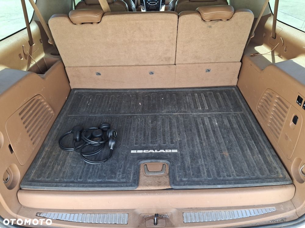 Cadillac Escalade 6.2 V8 ESV Platinum - 21