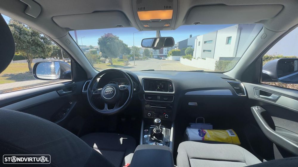 Audi Q5 2.0 TDi Business Line - 12