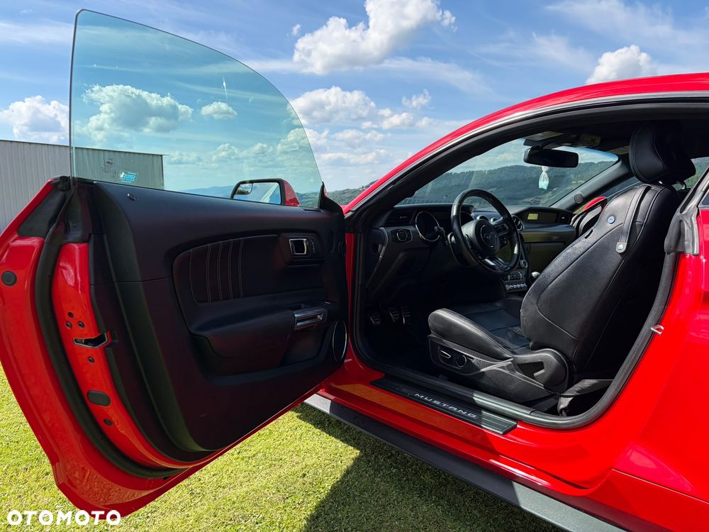 Ford Mustang - 7