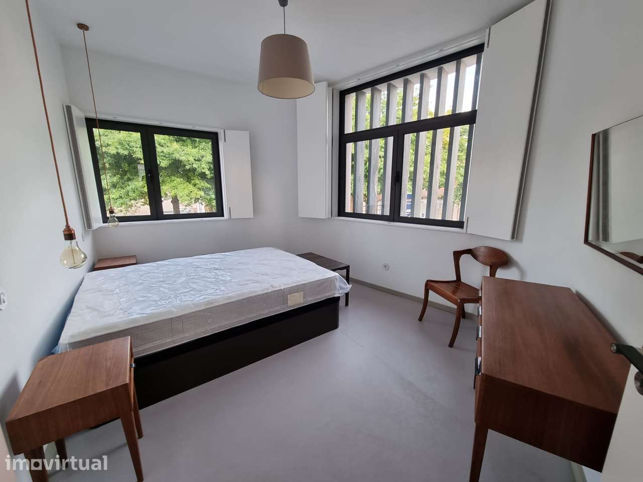 T1 Mobilado e Equipado na Boavista | Closet | Vista Casa da Música - Grande imagem: 2/11