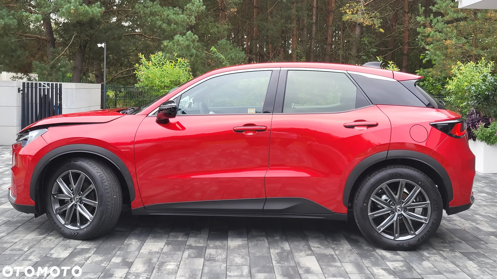 Lexus LBX 1.5 Hybrid Emotion - 14