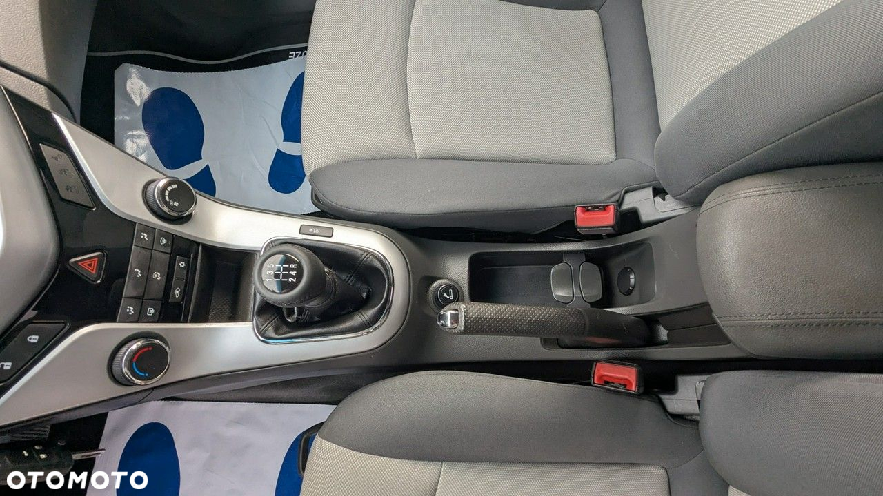 Chevrolet Cruze - 29