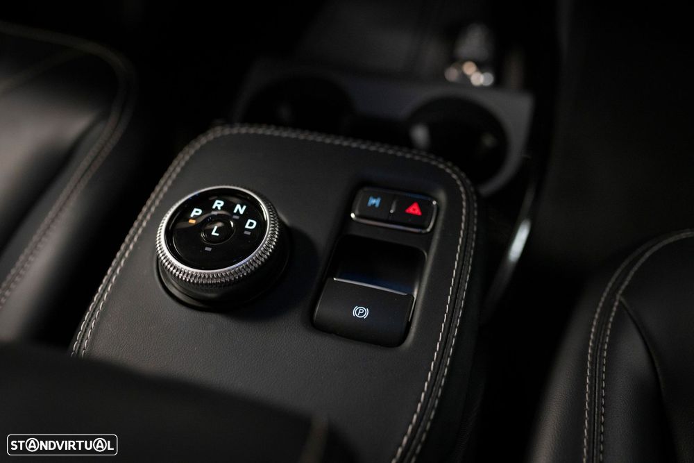 Ford Mustang Mach-E Standard - 28