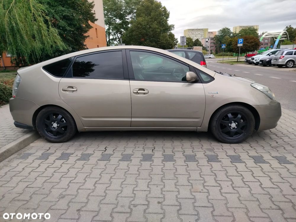 Toyota Prius 1.5 VVT-i Prestige - 7