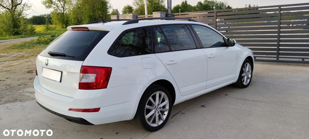 Skoda Octavia 1.6 TDI (Green tec) Style - 4