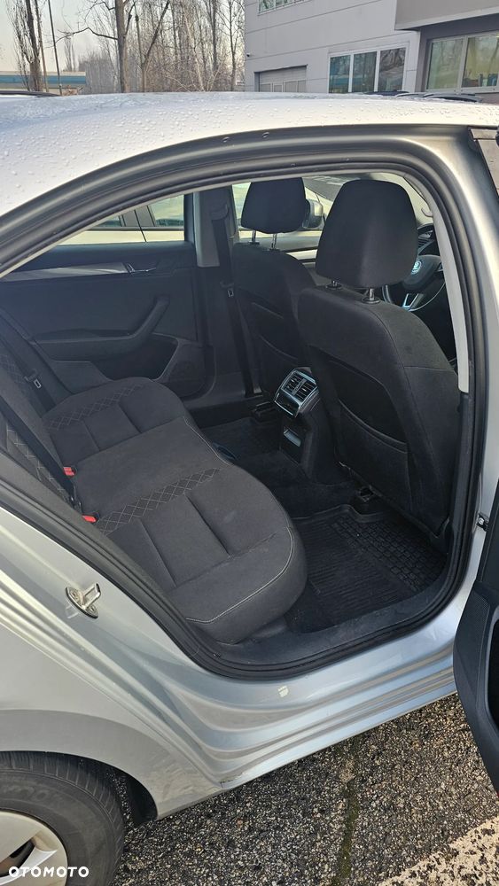 Skoda Superb 1.4 TSI ACT Active - 7