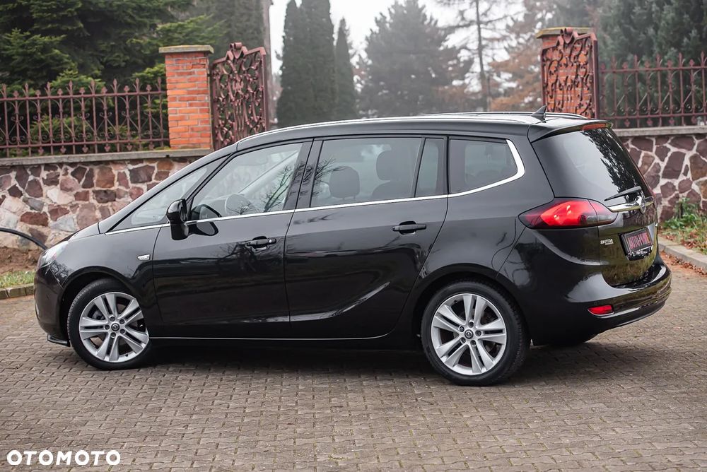 Opel Zafira - 10