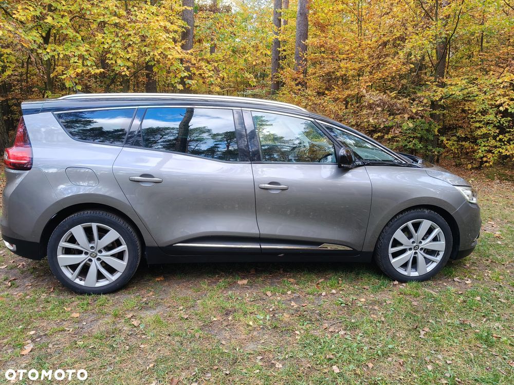 Renault Grand Scenic - 38