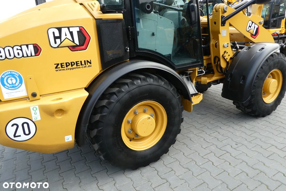 Caterpillar 906M SPROWADZONY ŁYZKA WIDŁY - 11