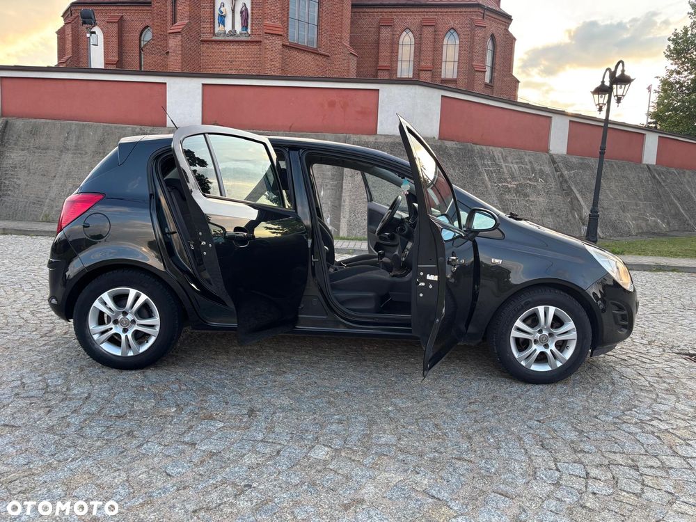 Opel Corsa 1.2 16V Cosmo - 18