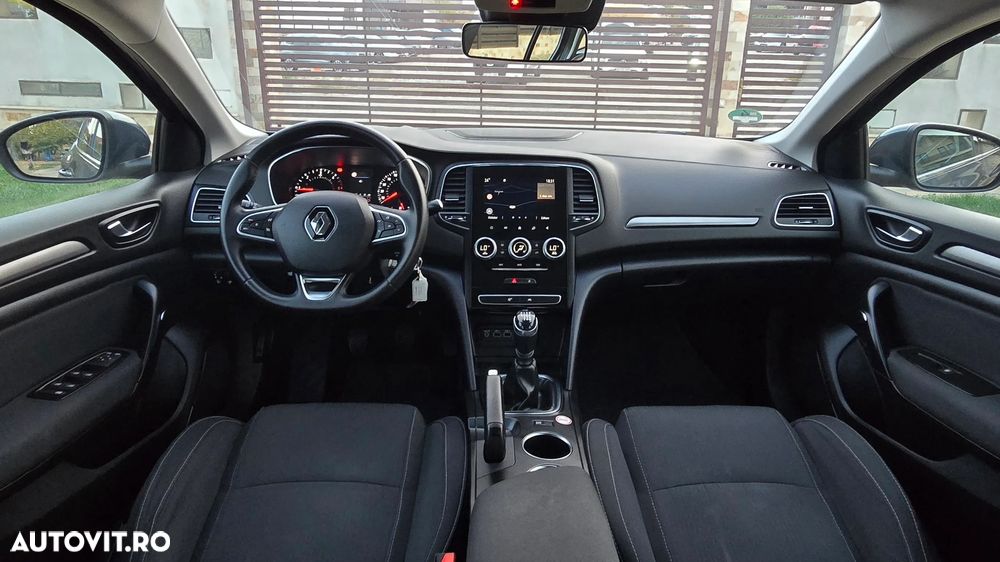 Renault Megane 2023 photo 5